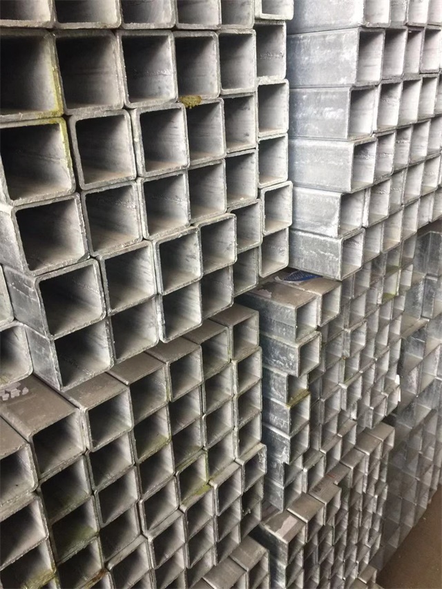 低合金 Q355B 安新安新安新镀锌无缝方管 工程专用无缝安新安新安新镀锌方管